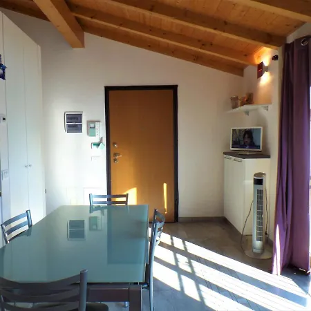 Holiday home Casa Miralago Lesa